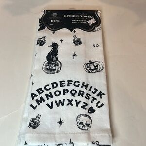 Moon Dust Ouija Board Black Cats and Skulls Kitchen Towels NWT 16”x26”